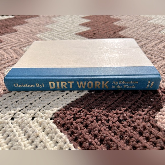 Dirt Work by Christin Byl ⭐️ hardcover book in good condition -no jacket cover- - Picture 4 of 4